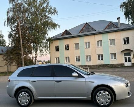 Сірий Альфа Ромео 159, об'ємом двигуна 1.91 л та пробігом 290 тис. км за 5999 $, фото 3 на Automoto.ua