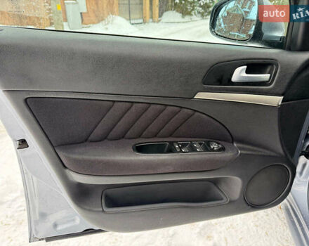 Сірий Альфа Ромео 159, об'ємом двигуна 2 л та пробігом 225 тис. км за 6490 $, фото 10 на Automoto.ua