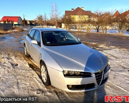 Сірий Альфа Ромео 159, об'ємом двигуна 2 л та пробігом 30800 тис. км за 2600 $, фото 5 на Automoto.ua