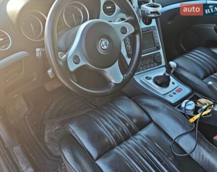 Серый Альфа Ромео 159, объемом двигателя 2.2 л и пробегом 210 тыс. км за 7000 $, фото 12 на Automoto.ua