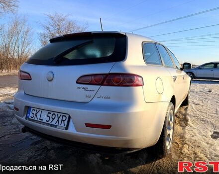 Сірий Альфа Ромео 159, об'ємом двигуна 2 л та пробігом 30800 тис. км за 2600 $, фото 6 на Automoto.ua