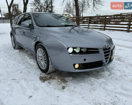 Сірий Альфа Ромео 159, об'ємом двигуна 2 л та пробігом 225 тис. км за 6490 $, фото 4 на Automoto.ua