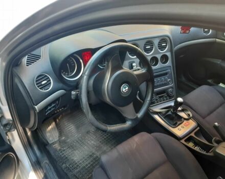 Серый Альфа Ромео 159, объемом двигателя 1.9 л и пробегом 284 тыс. км за 4642 $, фото 11 на Automoto.ua