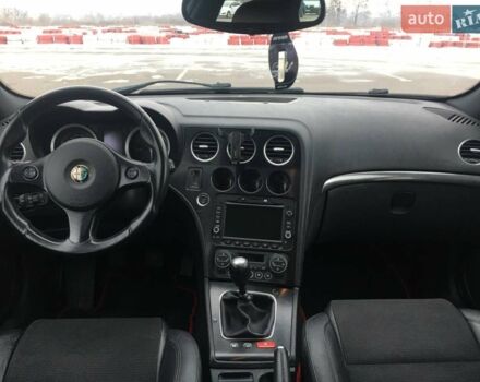Сірий Альфа Ромео 159, об'ємом двигуна 2 л та пробігом 235 тис. км за 7999 $, фото 10 на Automoto.ua