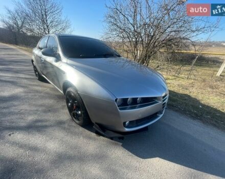 Серый Альфа Ромео 159, объемом двигателя 1.91 л и пробегом 300 тыс. км за 4999 $, фото 1 на Automoto.ua