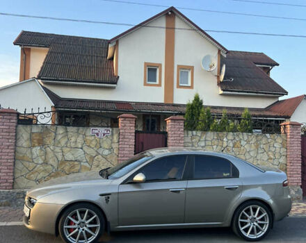Сірий Альфа Ромео 159, об'ємом двигуна 1.9 л та пробігом 320 тис. км за 6900 $, фото 1 на Automoto.ua