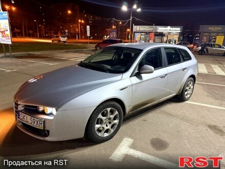 Серый Альфа Ромео 159, объемом двигателя 1.9 л и пробегом 258 тыс. км за 3500 $, фото 1 на Automoto.ua