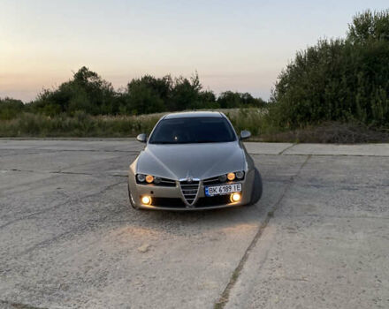 Сірий Альфа Ромео 159, об'ємом двигуна 2.2 л та пробігом 211 тис. км за 5700 $, фото 1 на Automoto.ua