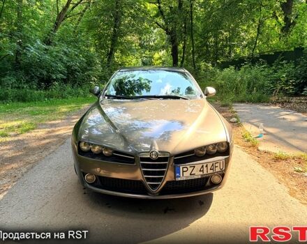 Серый Альфа Ромео 159, объемом двигателя 1.9 л и пробегом 350 тыс. км за 2000 $, фото 1 на Automoto.ua