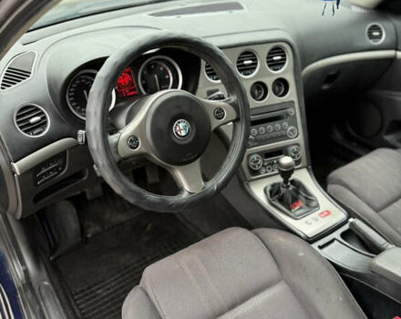 Синій Альфа Ромео 159, об'ємом двигуна 1.9 л та пробігом 440 тис. км за 2750 $, фото 5 на Automoto.ua
