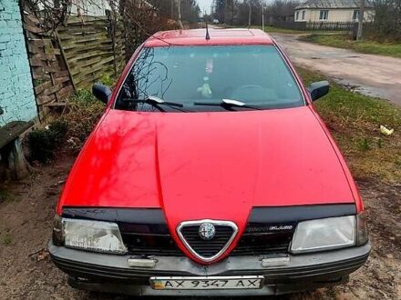 Червоний Альфа Ромео 164, об'ємом двигуна 2 л та пробігом 100 тис. км за 2000 $, фото 1 на Automoto.ua