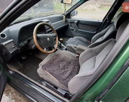 Зеленый Альфа Ромео 164, объемом двигателя 2 л и пробегом 320 тыс. км за 2750 $, фото 10 на Automoto.ua