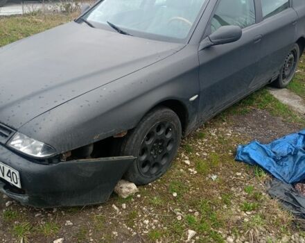 Черный Альфа Ромео 166, объемом двигателя 2.4 л и пробегом 211 тыс. км за 300 $, фото 1 на Automoto.ua