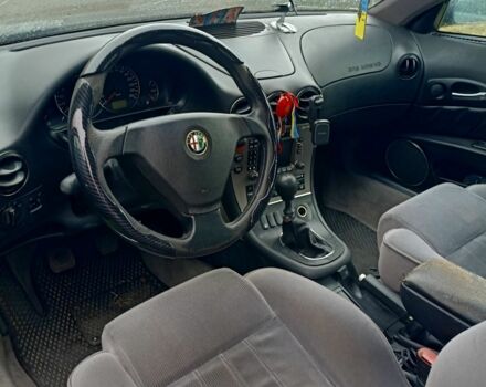 Серый Альфа Ромео 166, объемом двигателя 2 л и пробегом 285 тыс. км за 2000 $, фото 2 на Automoto.ua