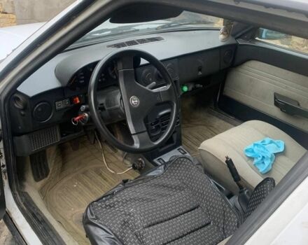 Білий Альфа Ромео 33, об'ємом двигуна 1.8 л та пробігом 200 тис. км за 250 $, фото 4 на Automoto.ua