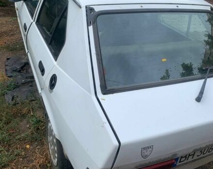 Білий Альфа Ромео 33, об'ємом двигуна 1.8 л та пробігом 200 тис. км за 250 $, фото 1 на Automoto.ua