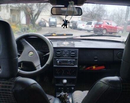 Червоний Альфа Ромео 33, об'ємом двигуна 1.4 л та пробігом 250 тис. км за 1200 $, фото 4 на Automoto.ua