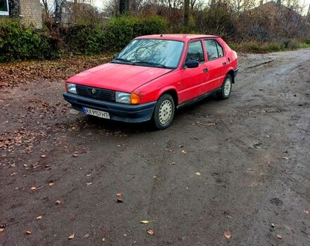 Красный Альфа Ромео 33, объемом двигателя 1.4 л и пробегом 0 тыс. км за 400 $, фото 1 на Automoto.ua