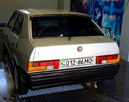 Сірий Альфа Ромео 33, об'ємом двигуна 1.6 л та пробігом 425 тис. км за 800 $, фото 5 на Automoto.ua