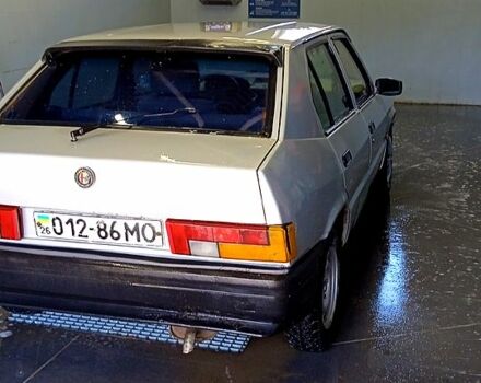 Сірий Альфа Ромео 33, об'ємом двигуна 1.6 л та пробігом 425 тис. км за 800 $, фото 12 на Automoto.ua