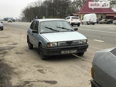 Сірий Альфа Ромео 33, об'ємом двигуна 1.3 л та пробігом 250 тис. км за 1100 $, фото 1 на Automoto.ua