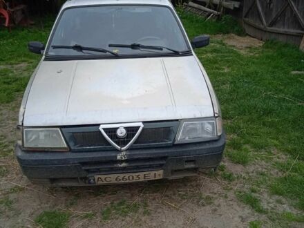 Сірий Альфа Ромео 33, об'ємом двигуна 0 л та пробігом 325 тис. км за 500 $, фото 1 на Automoto.ua