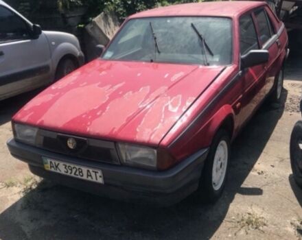 Червоний Альфа Ромео 75, об'ємом двигуна 1.8 л та пробігом 200 тис. км за 1000 $, фото 4 на Automoto.ua