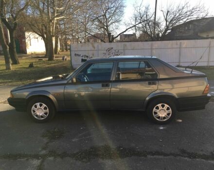 Серый Альфа Ромео 75, объемом двигателя 1.6 л и пробегом 200 тыс. км за 900 $, фото 1 на Automoto.ua