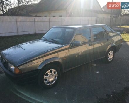 Серый Альфа Ромео 75, объемом двигателя 1.6 л и пробегом 200 тыс. км за 900 $, фото 9 на Automoto.ua