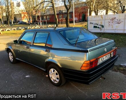 Сірий Альфа Ромео 75, об'ємом двигуна 1.6 л та пробігом 250 тис. км за 900 $, фото 5 на Automoto.ua