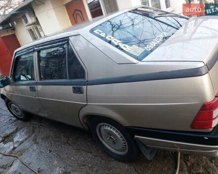 Сірий Альфа Ромео 75, об'ємом двигуна 1.6 л та пробігом 158 тис. км за 2100 $, фото 2 на Automoto.ua