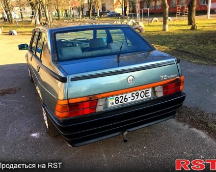 Сірий Альфа Ромео 75, об'ємом двигуна 1.6 л та пробігом 220 тис. км за 800 $, фото 9 на Automoto.ua