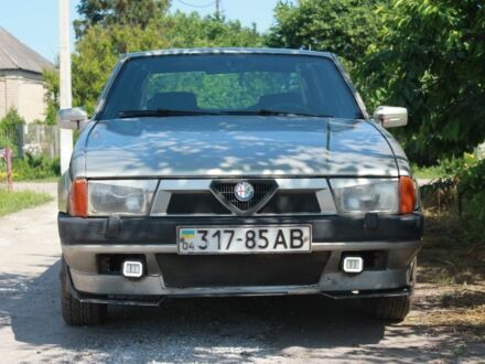 Альфа Ромео 75 1987 в Кривом Роге на Automoto.ua Серый Альфа Ромео 75, объемом двигателя 2 л и пробегом 327 тыс. км за 1800 $, фото 1 на Automoto.ua