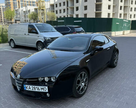 Чорний Альфа Ромео Brera, об'ємом двигуна 2.2 л та пробігом 170 тис. км за 8000 $, фото 1 на Automoto.ua
