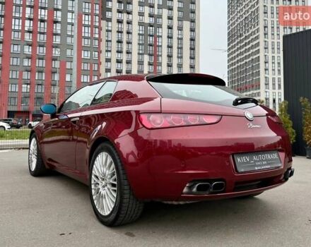 Червоний Альфа Ромео Brera, об'ємом двигуна 3.2 л та пробігом 62 тис. км за 21950 $, фото 13 на Automoto.ua