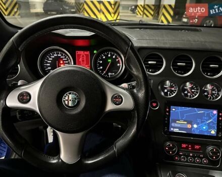 Синий Альфа Ромео Брера, объемом двигателя 2.2 л и пробегом 153 тыс. км за 10800 $, фото 29 на Automoto.ua