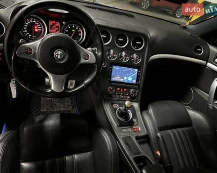 Синій Альфа Ромео Brera, об'ємом двигуна 2.2 л та пробігом 153 тис. км за 10800 $, фото 27 на Automoto.ua