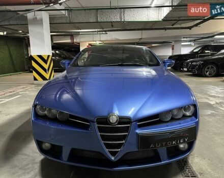 Синий Альфа Ромео Брера, объемом двигателя 2.2 л и пробегом 153 тыс. км за 10800 $, фото 4 на Automoto.ua