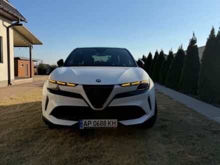 Білий Альфа Ромео Інша, об'ємом двигуна 1.2 л та пробігом 7 тис. км за 28000 $, фото 1 на Automoto.ua