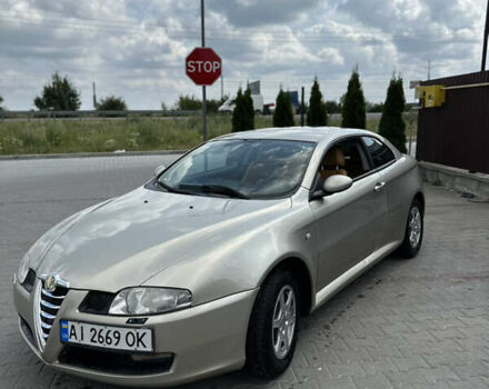 Бежевий Альфа Ромео GT, об'ємом двигуна 2 л та пробігом 225 тис. км за 4200 $, фото 1 на Automoto.ua