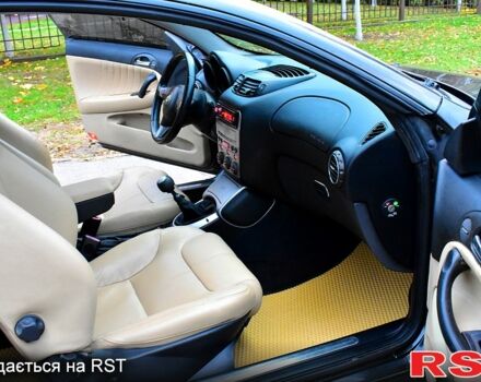 Черный Альфа Ромео ГТ, объемом двигателя 1.9 л и пробегом 227 тыс. км за 4200 $, фото 6 на Automoto.ua