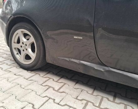 Черный Альфа Ромео ГТ, объемом двигателя 1.9 л и пробегом 298 тыс. км за 4000 $, фото 6 на Automoto.ua