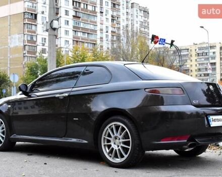 Черный Альфа Ромео ГТ, объемом двигателя 1.9 л и пробегом 227 тыс. км за 4200 $, фото 6 на Automoto.ua