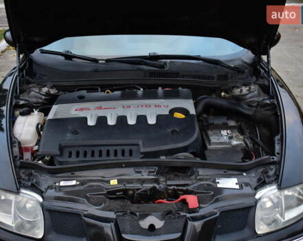 Черный Альфа Ромео ГТ, объемом двигателя 1.9 л и пробегом 227 тыс. км за 4200 $, фото 21 на Automoto.ua