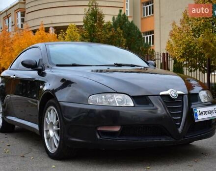 Черный Альфа Ромео ГТ, объемом двигателя 1.9 л и пробегом 227 тыс. км за 4200 $, фото 4 на Automoto.ua