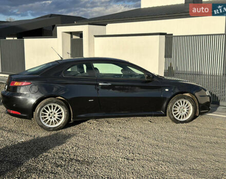 Чорний Альфа Ромео GT, об'ємом двигуна 2 л та пробігом 124 тис. км за 5900 $, фото 3 на Automoto.ua