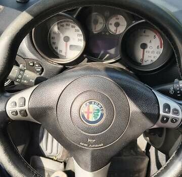 Серый Альфа Ромео ГТ, объемом двигателя 1.91 л и пробегом 268 тыс. км за 3650 $, фото 5 на Automoto.ua