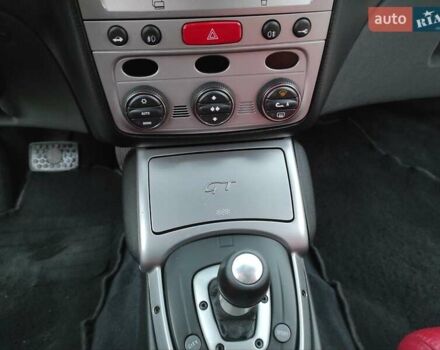 Сірий Альфа Ромео GT, об'ємом двигуна 2 л та пробігом 217 тис. км за 6200 $, фото 33 на Automoto.ua