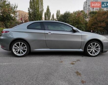 Сірий Альфа Ромео GT, об'ємом двигуна 2 л та пробігом 217 тис. км за 6200 $, фото 7 на Automoto.ua