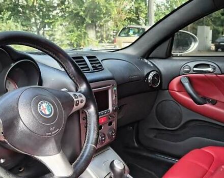 Серый Альфа Ромео ГТ, объемом двигателя 1.91 л и пробегом 268 тыс. км за 3650 $, фото 8 на Automoto.ua